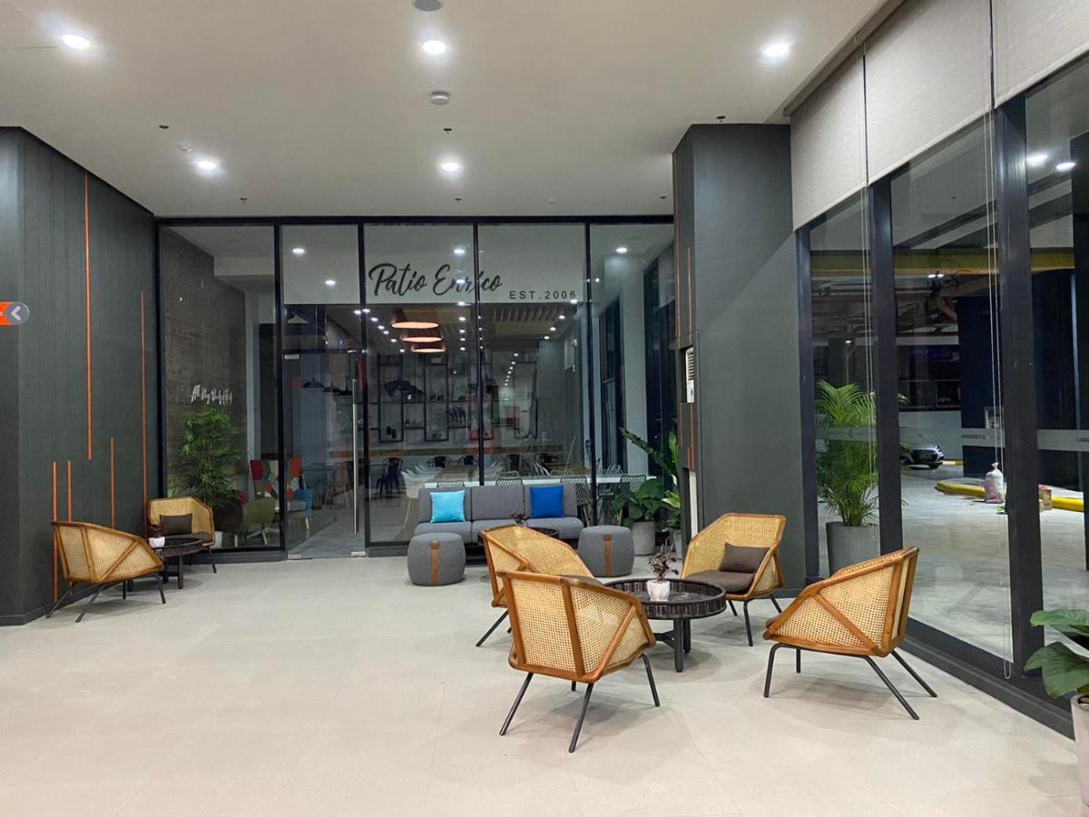 Go Hotels Plus Tuguegarao Екстериор снимка